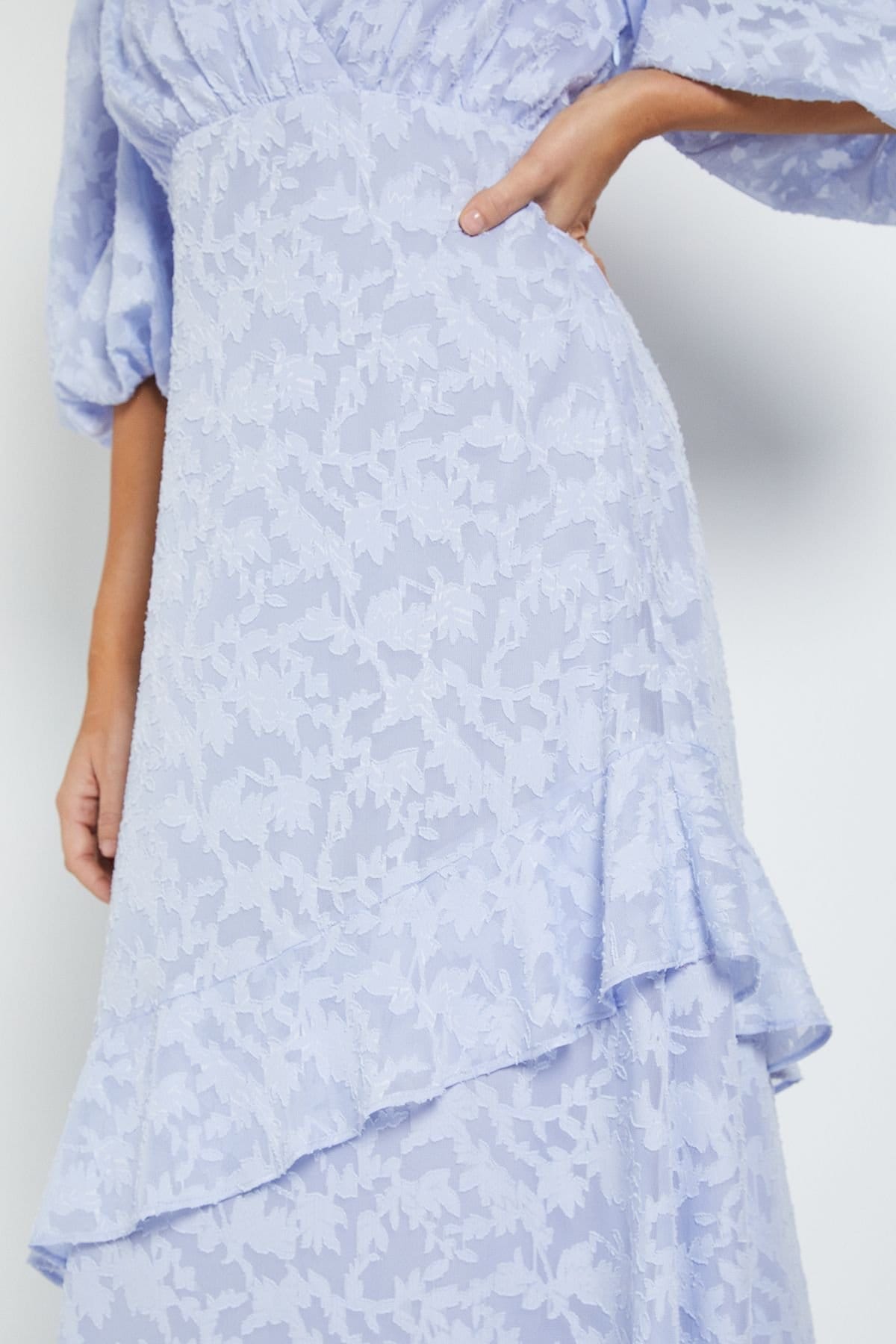 Dorothy Perkins Dorothy Perkins Women's DP Luxe Wrap Front Puff Sleeve Ruffle Maxi Dress in Pale Blue - 4