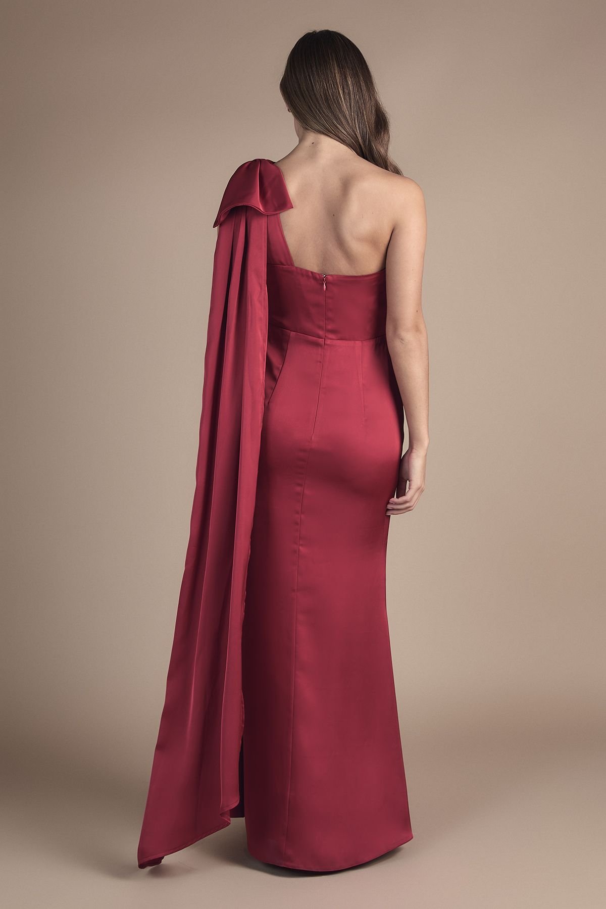 Coast Coast Women's Bow & Drape Detail One Shoulder Satin Bridesmaid Dress in Red - 3