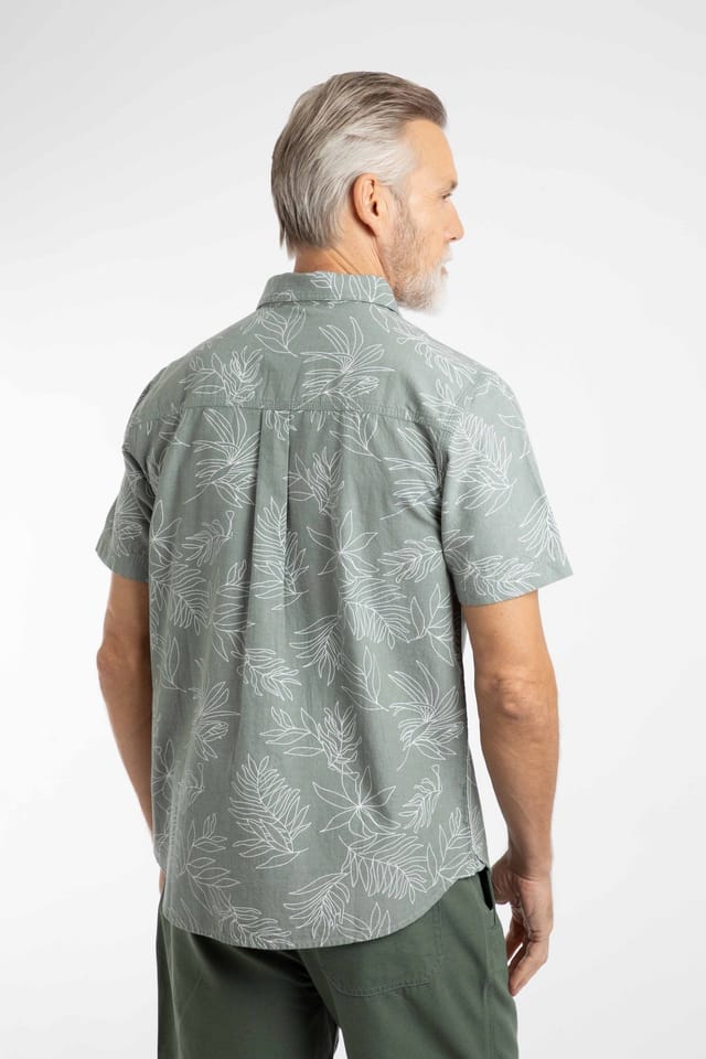 Weird Fish Weird Fish Men's Russell Printed Chambray Short Sleeve Shirt in Green - 3