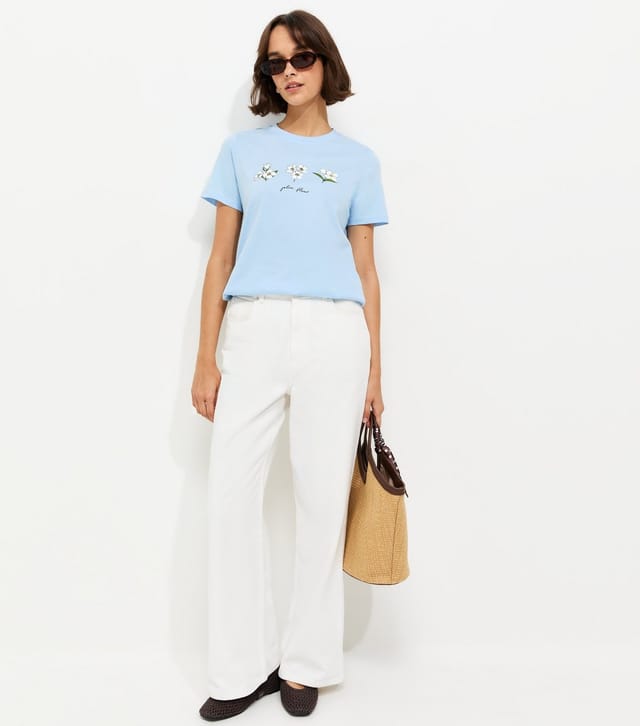 New Look Women's Light Blue Cotton Flower Print T-Shirt New Look - 3