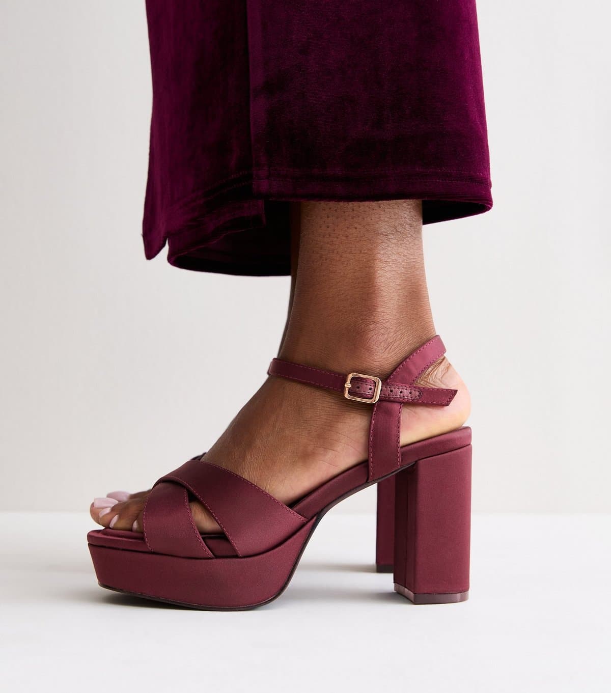 New Look Women's Wide Fit Burgundy Satin Platform Heels Vegan New Look