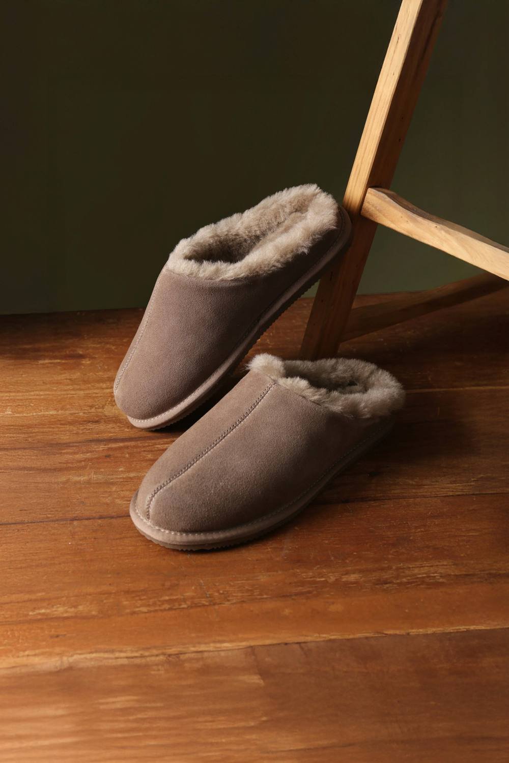 WoolOvers WoolOvers Men's Suede & Sheepskin Mule in Taupe - 2
