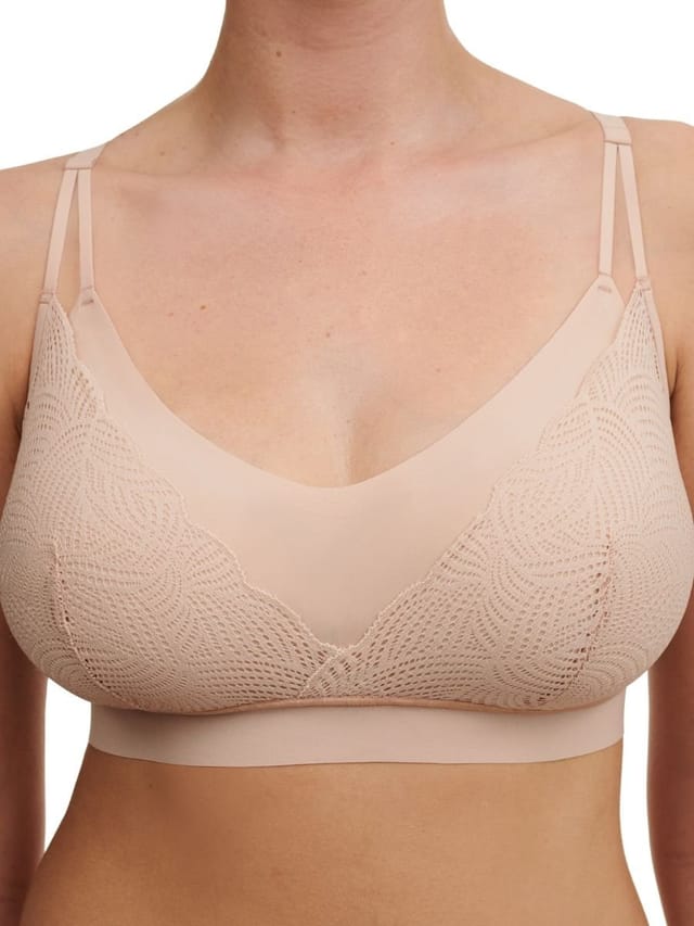 Chantelle Chantelle Women's SoftStretch Removable Pads Bralette in Nude - 3