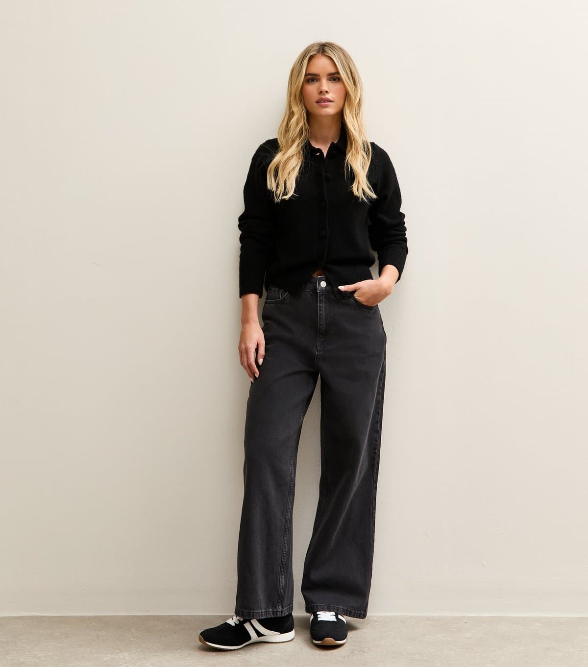 New Look Women's Petite Washed Black Adalae Wide Leg Jeans New Look