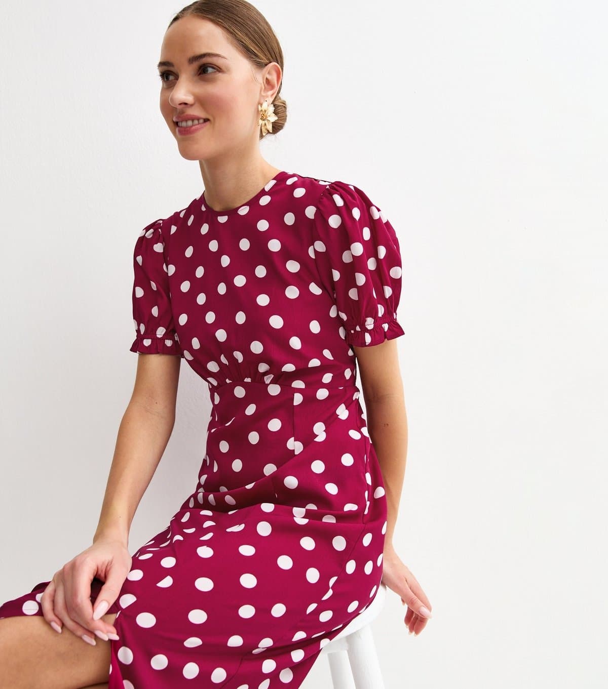 New Look Women's Red Polka Dot Crepe Short Sleeve Midi Dress New Look
