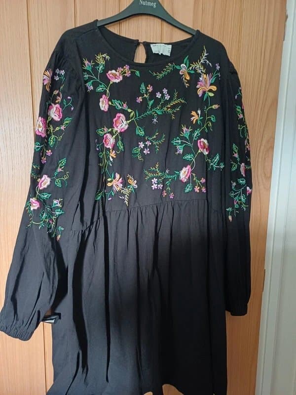 ASOS Beautiful quality embroidered dress by Asos size 18