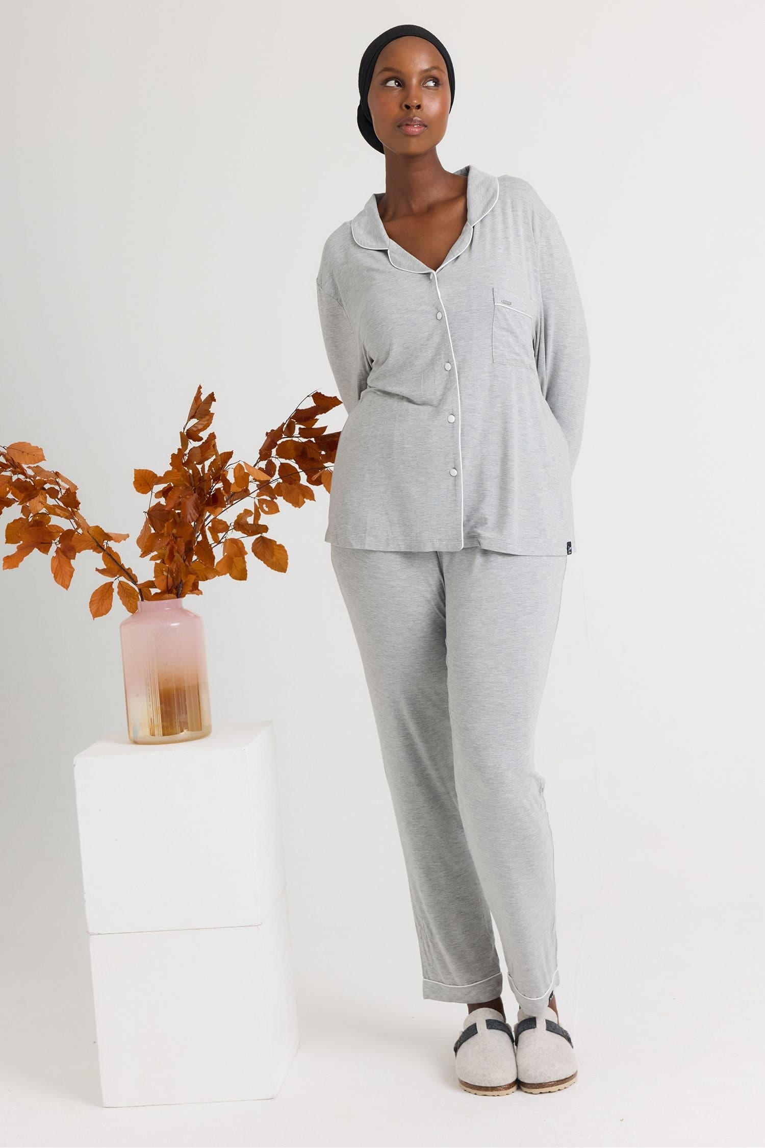 Pretty You London Pretty You London Women's Bamboo Long Pyjama Set in Mid Grey