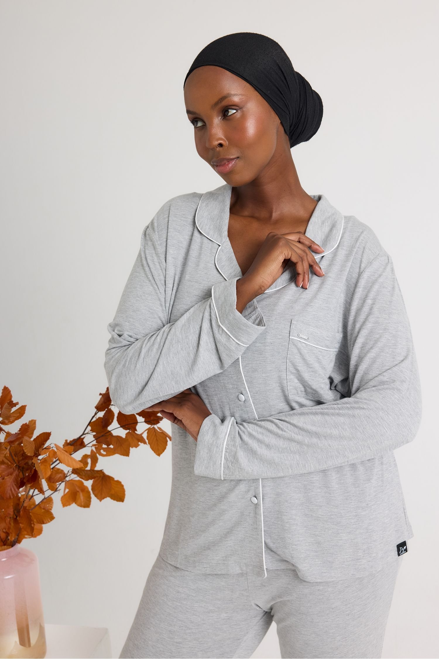 Pretty You London Pretty You London Women's Bamboo Long Pyjama Set in Mid Grey - 2