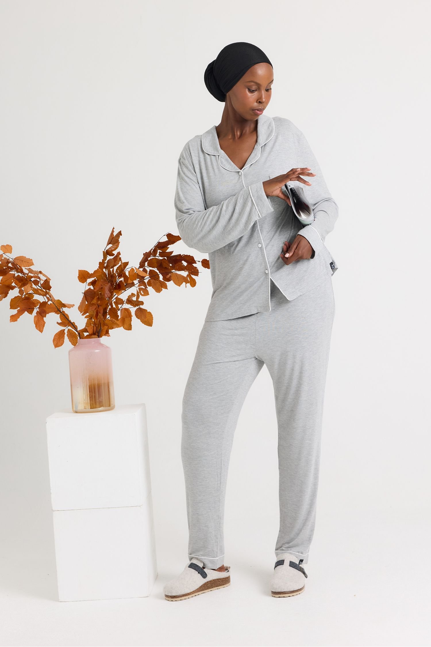 Pretty You London Pretty You London Women's Bamboo Long Pyjama Set in Mid Grey - 4