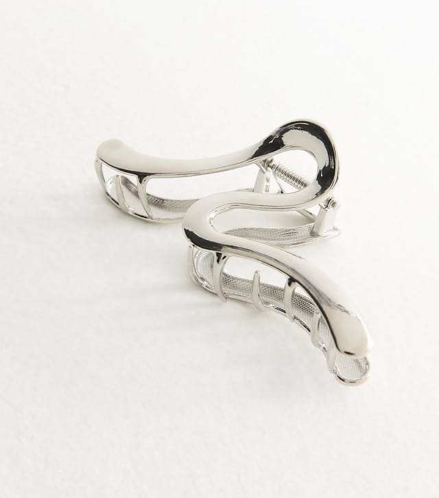 New Look Silver Tone Metal Wavy Hair Claw Clip New Look - 3