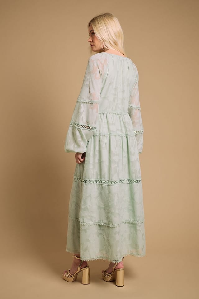 Oasis Oasis Women's Lace Detail Smock Maxi Dress in Green - 3