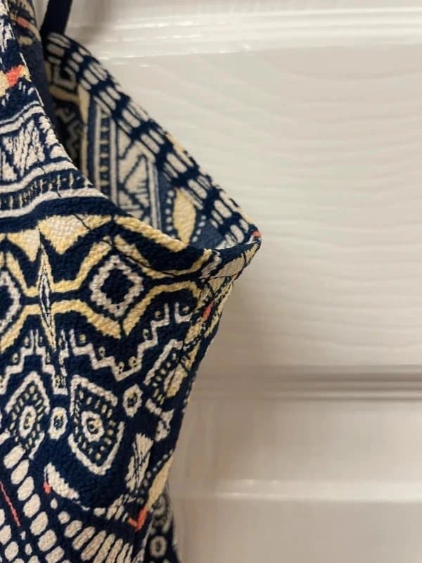 New Look Ladies top New look size 16- Aztec design