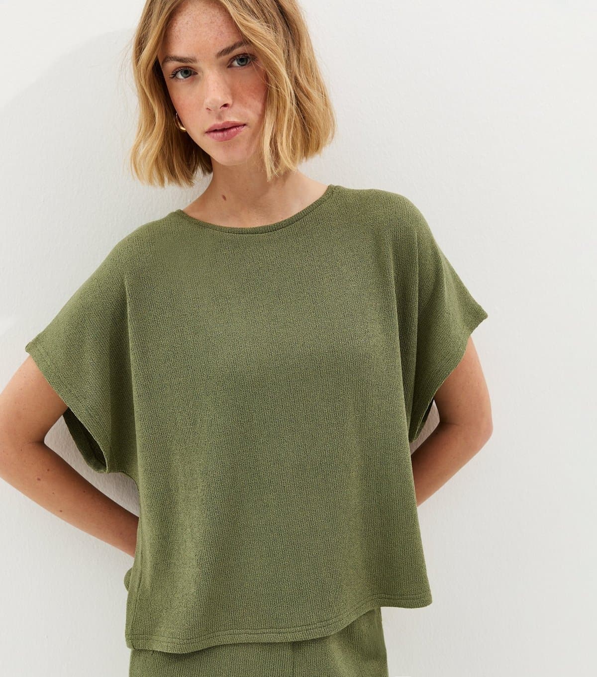 New Look Women's Khaki Textured Relaxed Top New Look