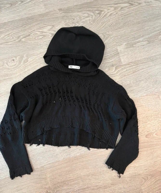 Zara Zara cropped jumper size small