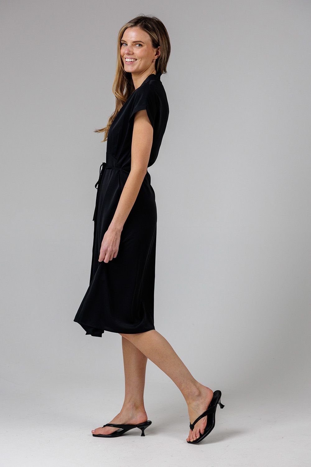 French Connection French Connection Women's V-Neck Cap Sleeve Crepe Midi Dress in Black - 3