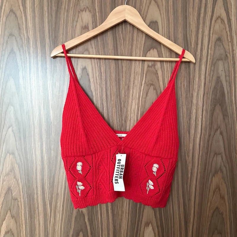 Urban Outfitters Kimchi Blue Urban Outfitters Red Embroidered Knitted Crochet Scallop Crop Cami Top XL