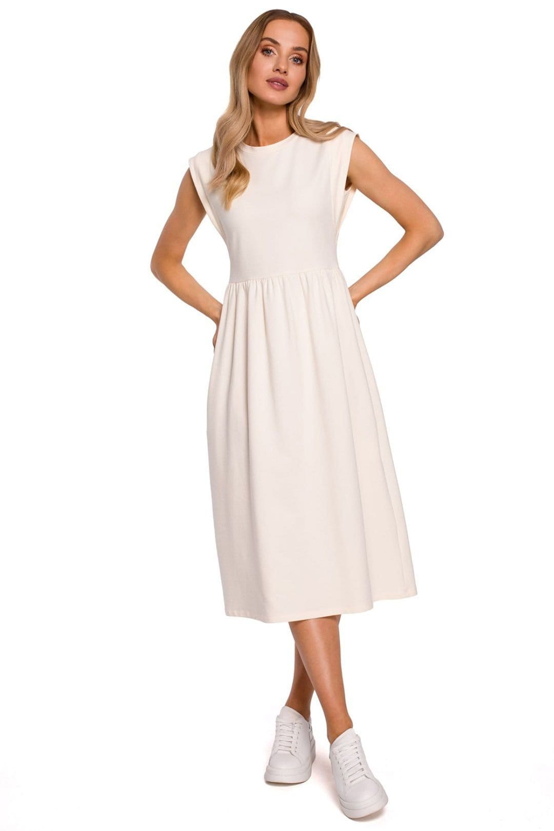 Love Lace Beige Knit Midi Dress with Short Sleeves