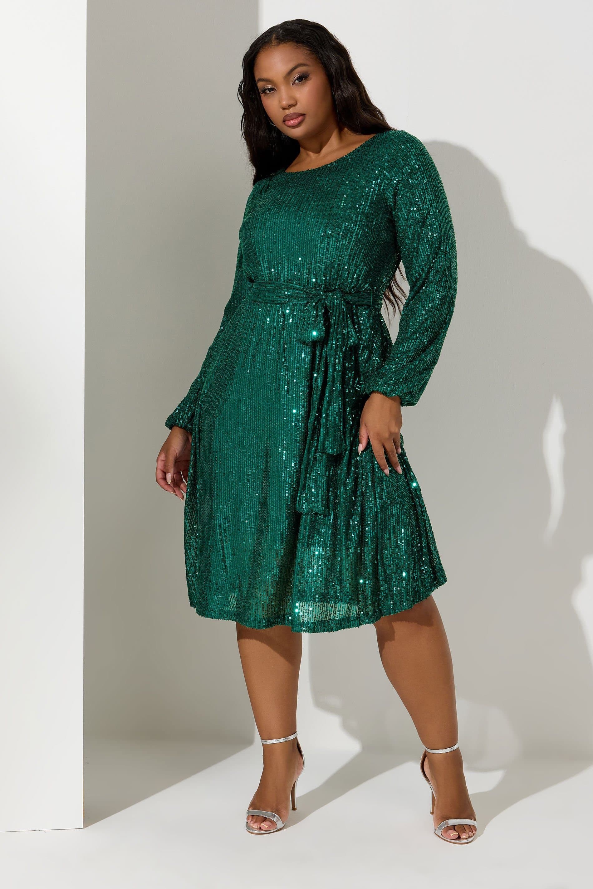 Yours Yours Women's Sequin Skater Dress in Green