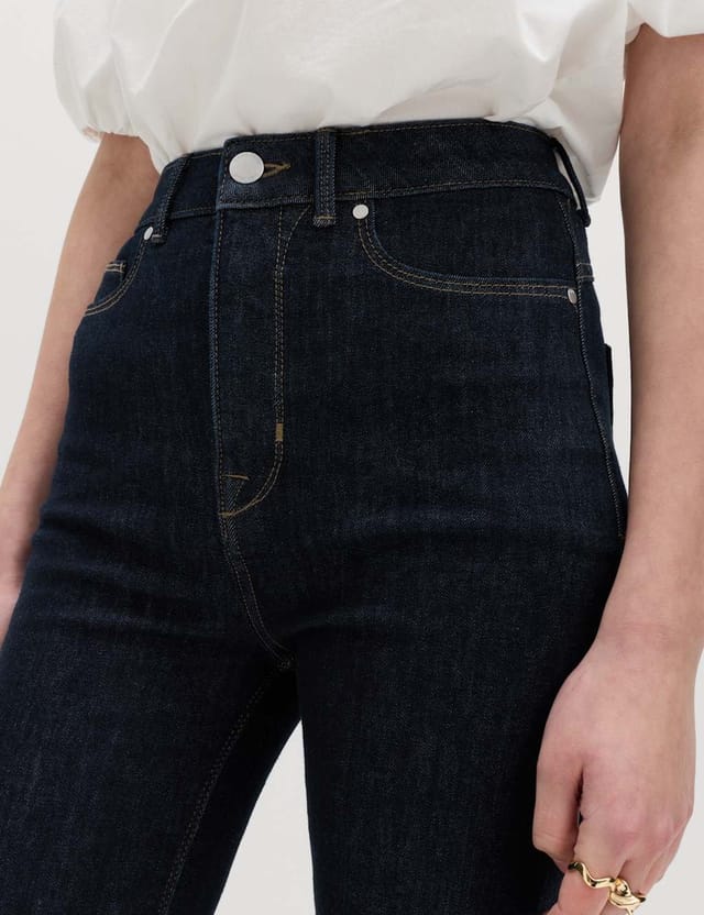 Marks & Spencer M&S Magic Shaping High Waisted Straight Leg Jeans Indigo Mix - 2