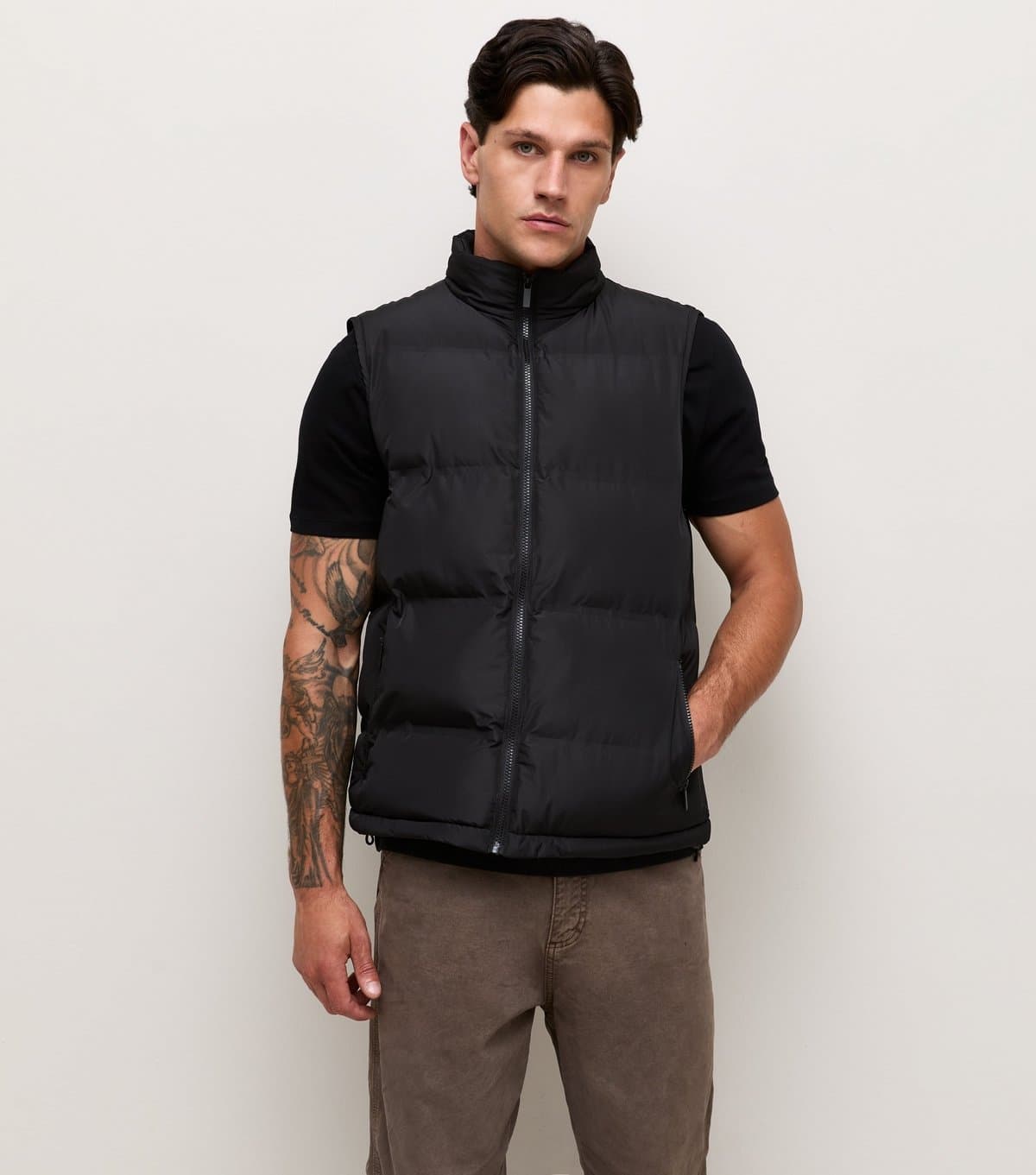 New Look Men's Black Regular Fit Sleeveless Heatseal Puffer Gilet New Look