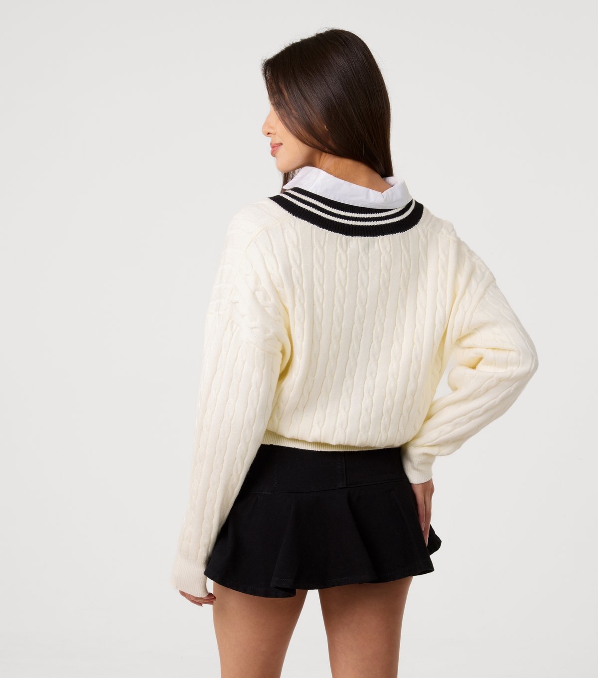 Pink Vanilla Women's White V-Neck Midweight Knit Jumper Pink Vanilla New Look - 4