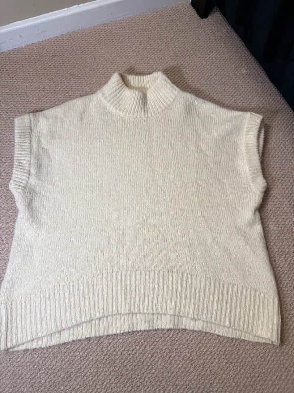 Et Vous Et Vous Cream Knitted High Neck Vest - Size L
