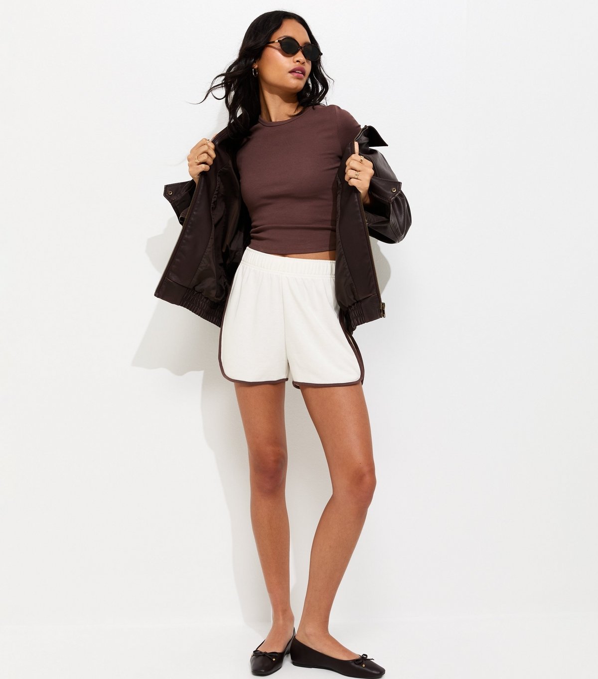 New Look Women's Cream Side Stripe Jersey Running Shorts New Look - 3