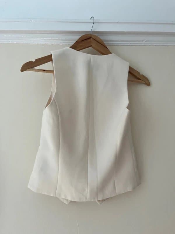 ASOS Design Cream waistcoat vest size UK4