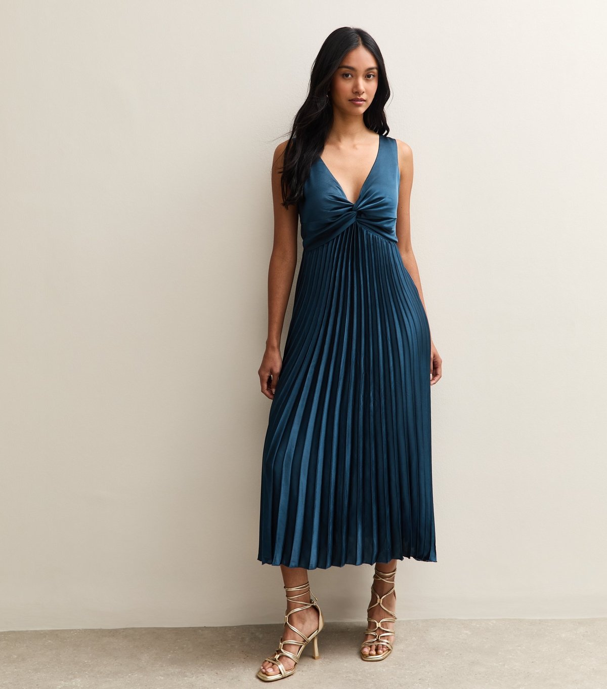 New Look Women's Navy Satin Pleated Midi Dress New Look - 3