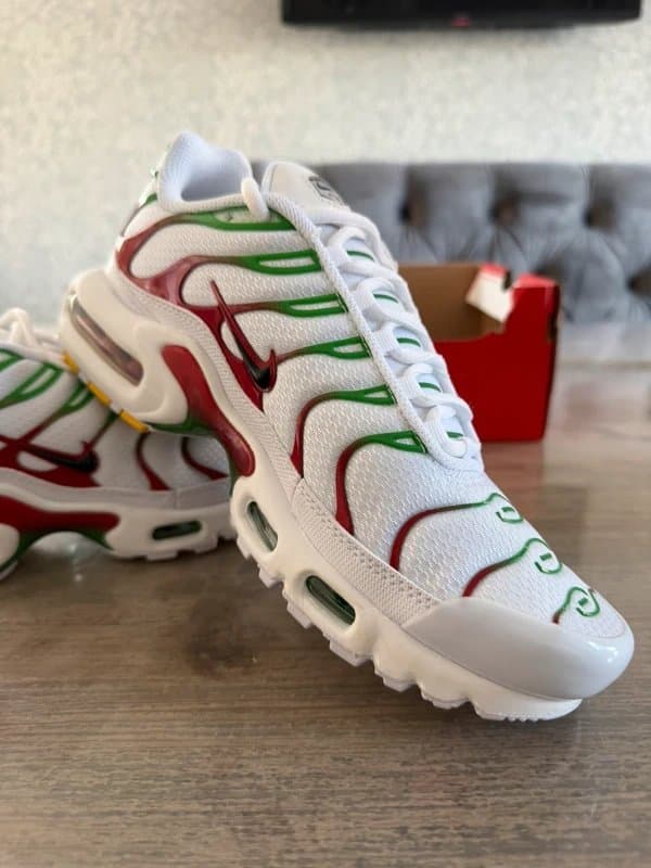 Nike Nike Air Max Plus TN Italy White Red Green UK 6 EU39 Rare Y2K