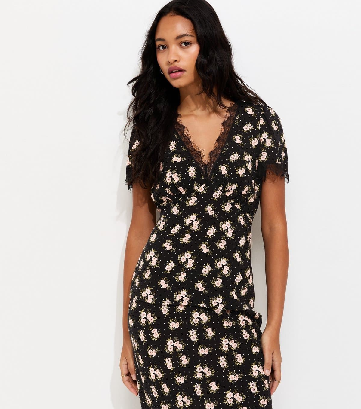 New Look Women's Black Ditsy Floral Lace Trim Midi Tea Dress New Look