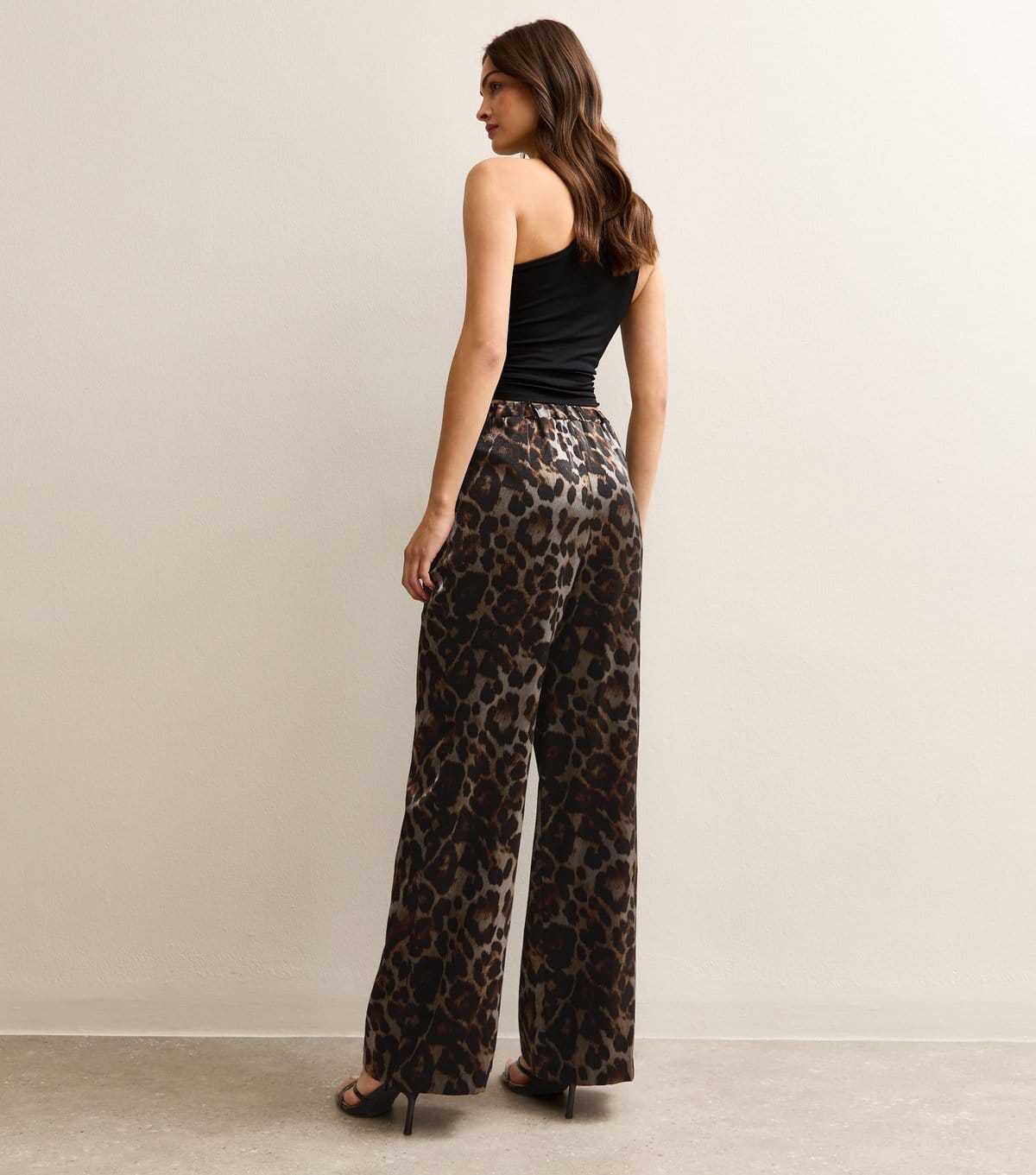 New Look Women's Tall Black Leopard Print Wide Leg Trousers New Look - 4