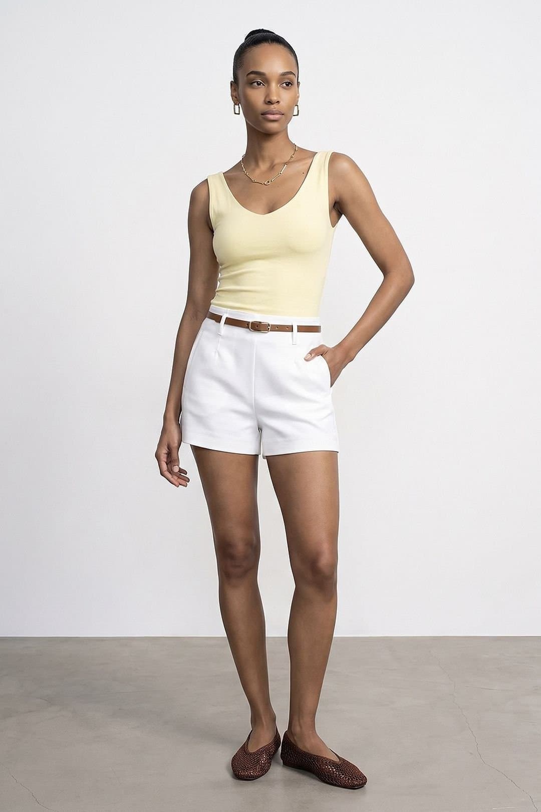 Dilvin Dilvin Women's High-Waist Tailored Knit Shorts With Belt in White