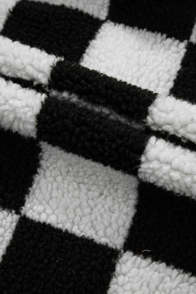 Everyday The Label Everyday The Label Women's Black Checkered Side Pockets Collared Buttoned Fleece Jacket - 3