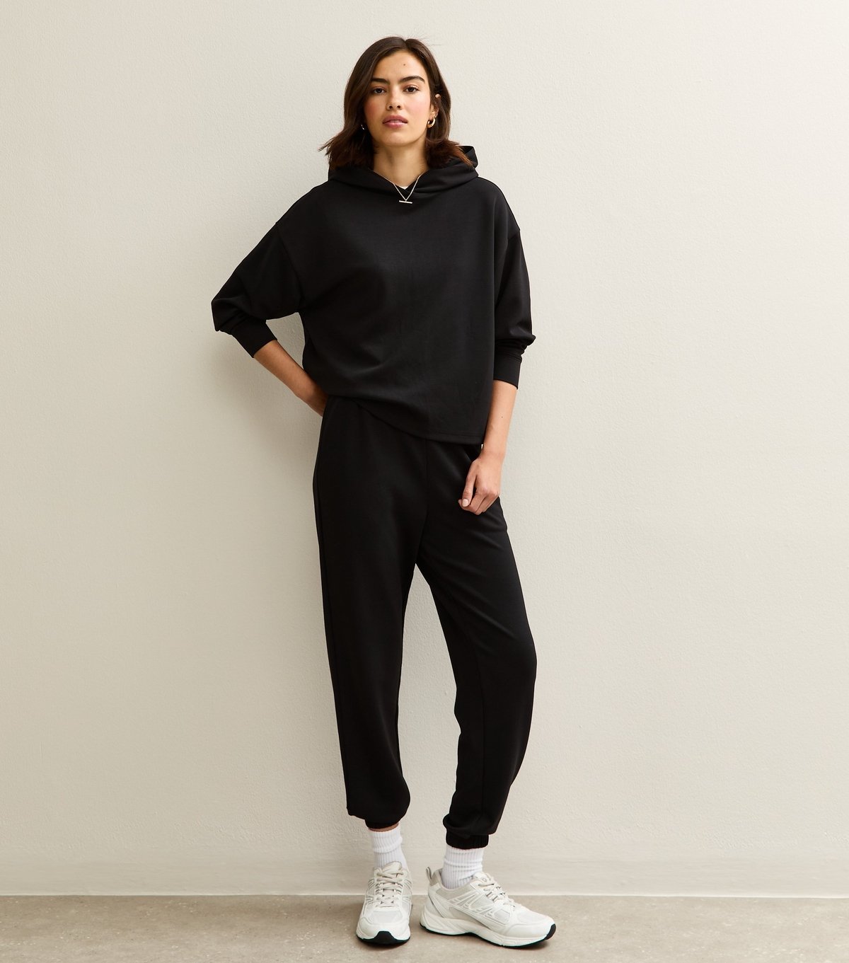 New Look Women's Premium Black Jersey Cuffed Joggers New Look - 3