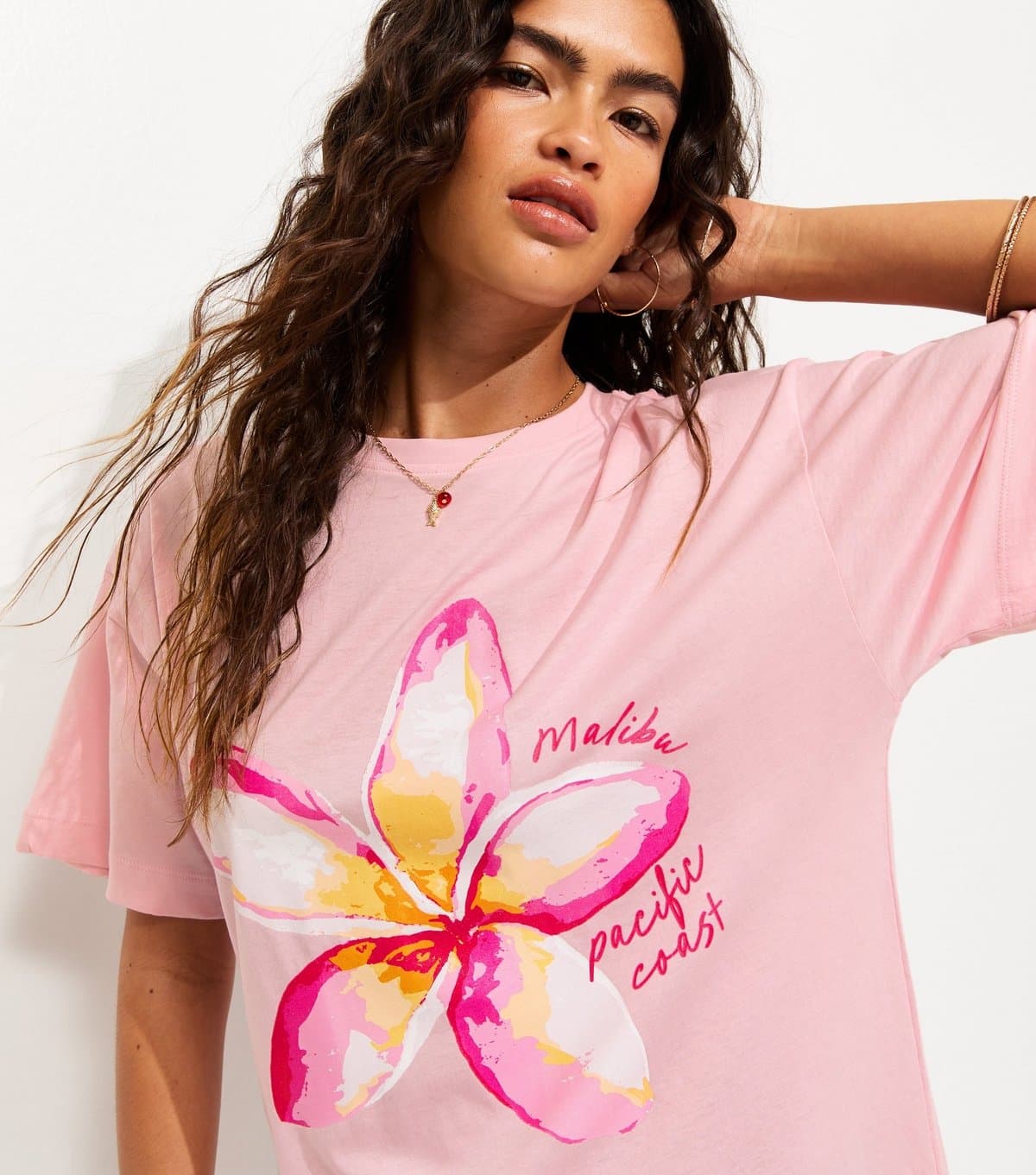 New Look Women's Light Pink Hibiscus Oversized T-Shirt New Look