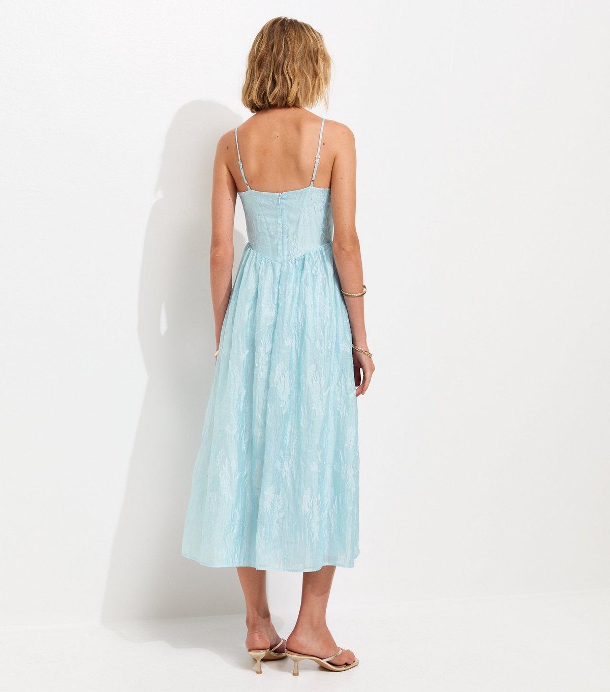 New Look Women's Light Blue Sparkly Floral Jacquard Midi Dress New Look - 4