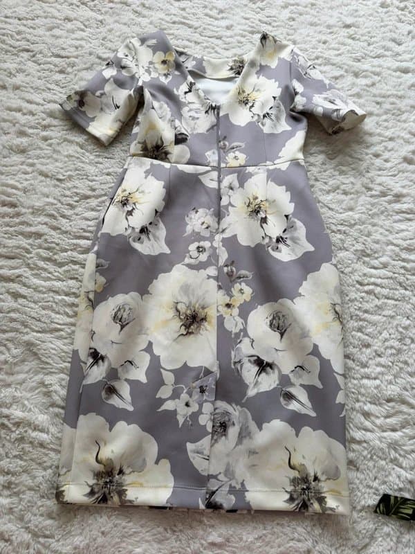 ASOS ASOS floral occassion dress. Size 12. Unworn.