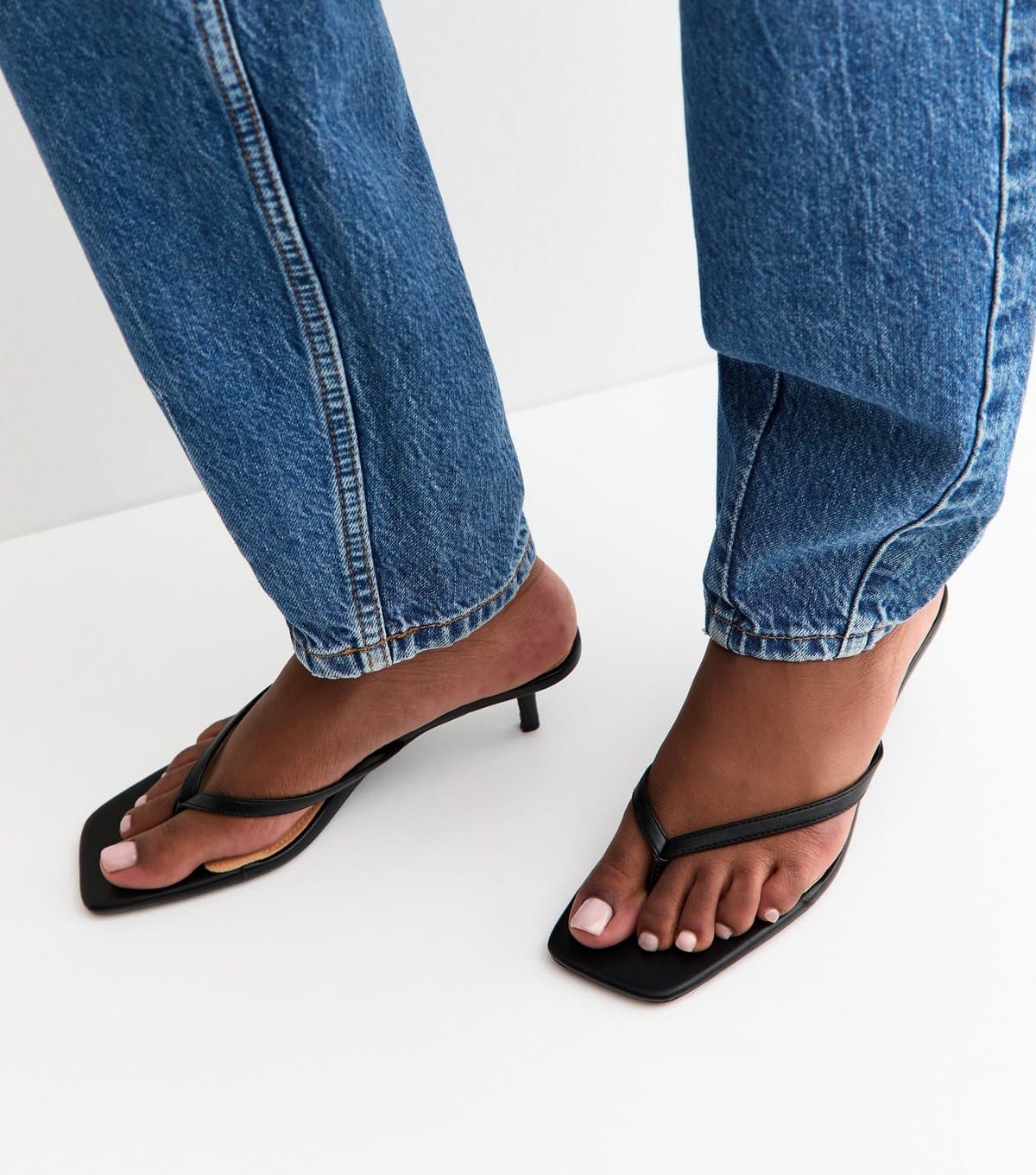 New Look Women's Truffle Black Faux Leather Toe Post Heeled Sandals New Look