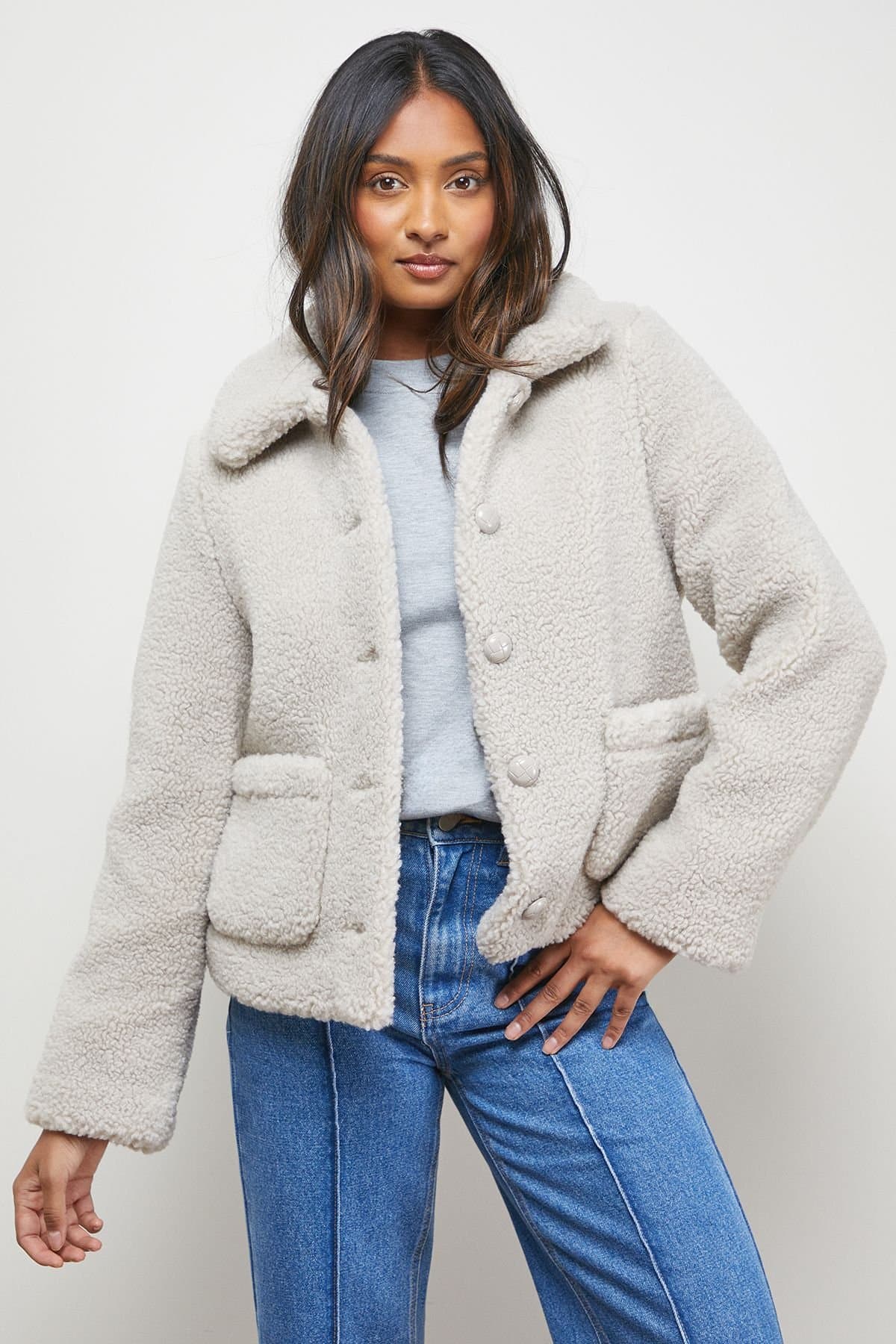 Oasis Oasis Women's Teddy Shearling Button Through Short Jacket in Stone