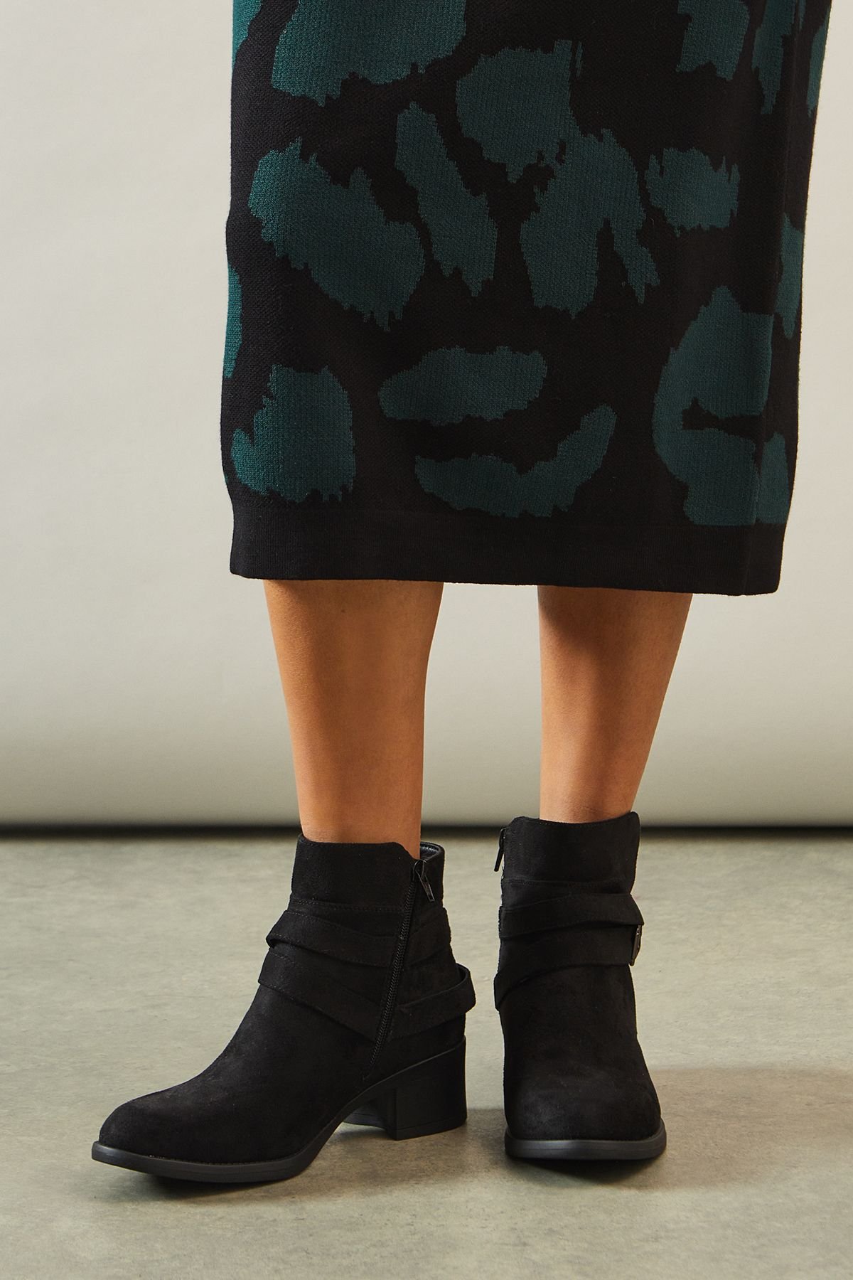 Good For the Sole Good For the Sole Women's : Extra Wide Fit Mista Comfort Buckle Detail Ankle Boots in Natural Black - 2