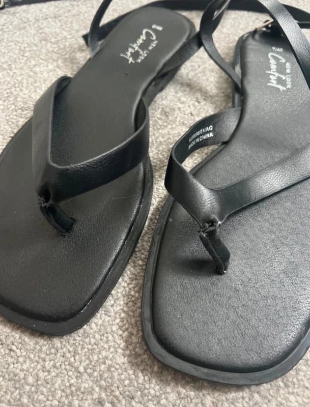 New Look New look black vegan leather flat comfort thong sandals size 7 new