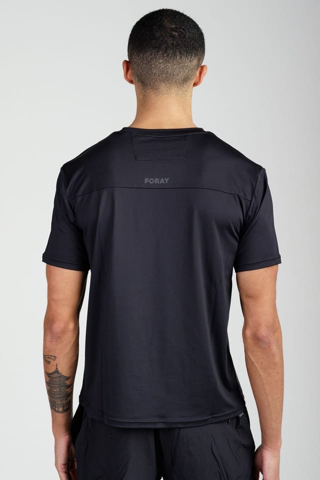 Foray Foray Men's Short Sleeve Technical Tonal Panelled Sports T-Shirt in Black - 2