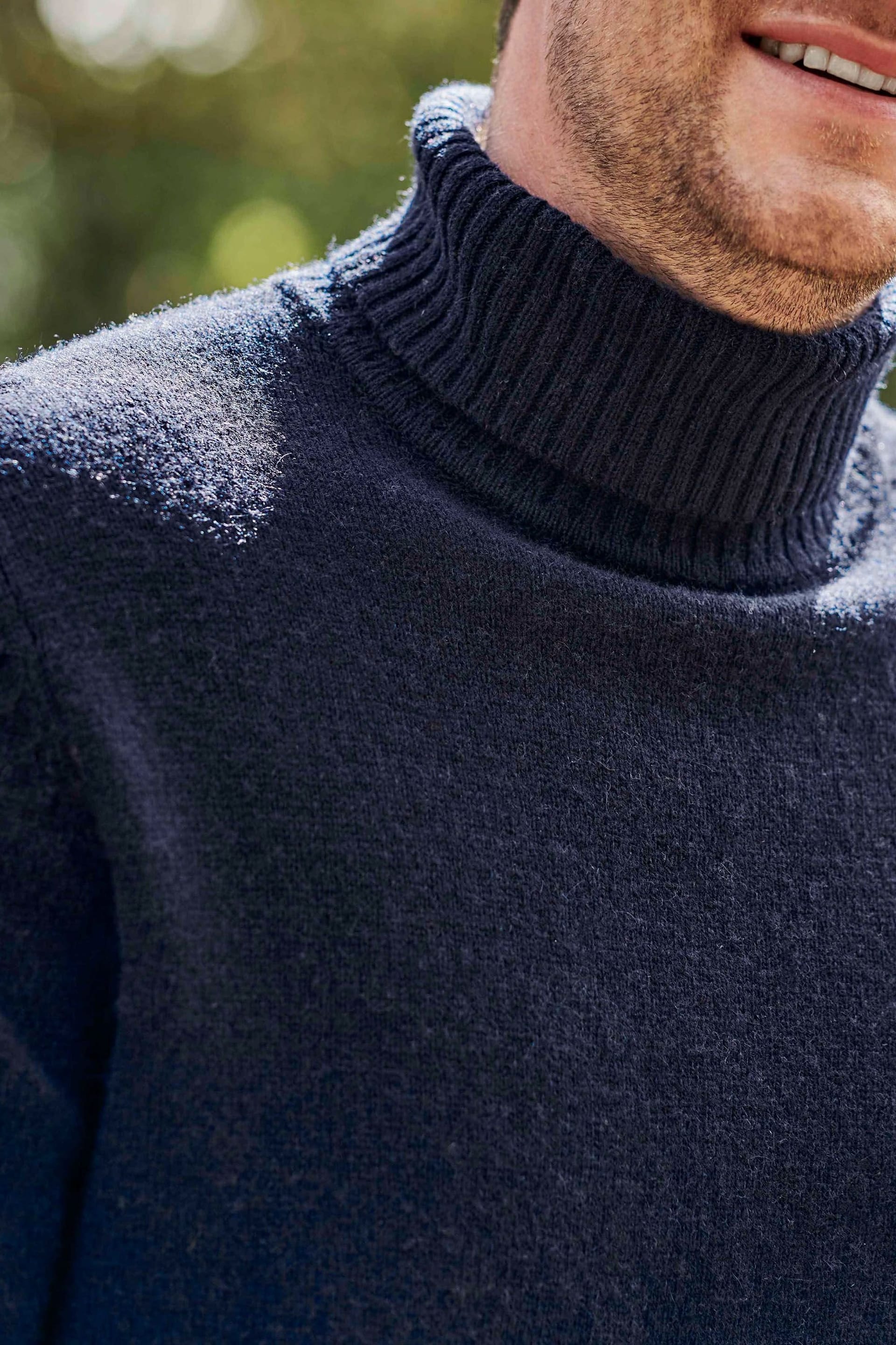 WoolOvers WoolOvers Men's Mens Lambswool Polo Neck Jumper in Navy - 4
