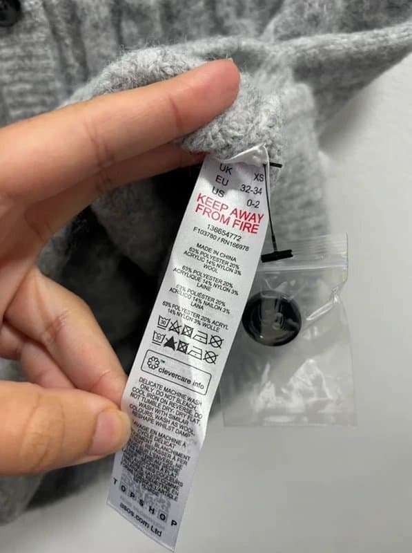 Topshop Topshop knitted cable waistcoat in grey XS