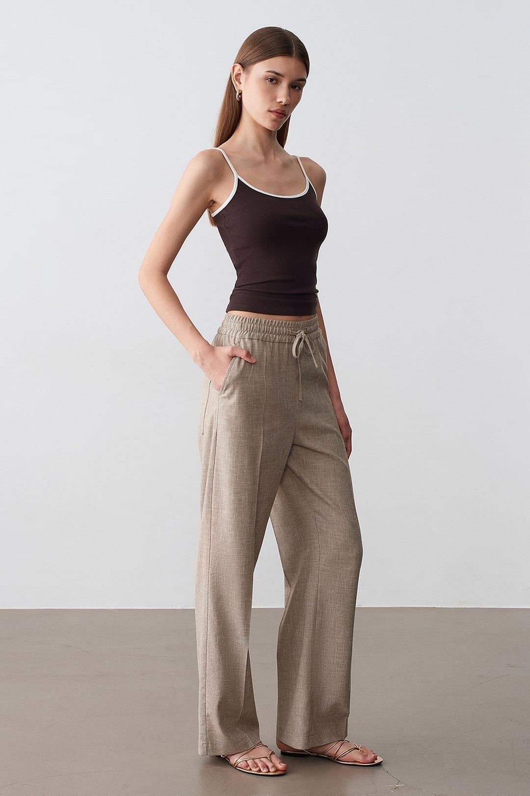 Dilvin Dilvin Women's Wide-Leg Poplin Lounge Trousers in Medium Beige