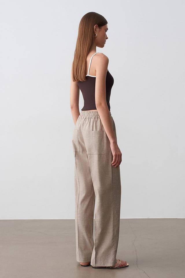 Dilvin Dilvin Women's Wide-Leg Poplin Lounge Trousers in Medium Beige - 2