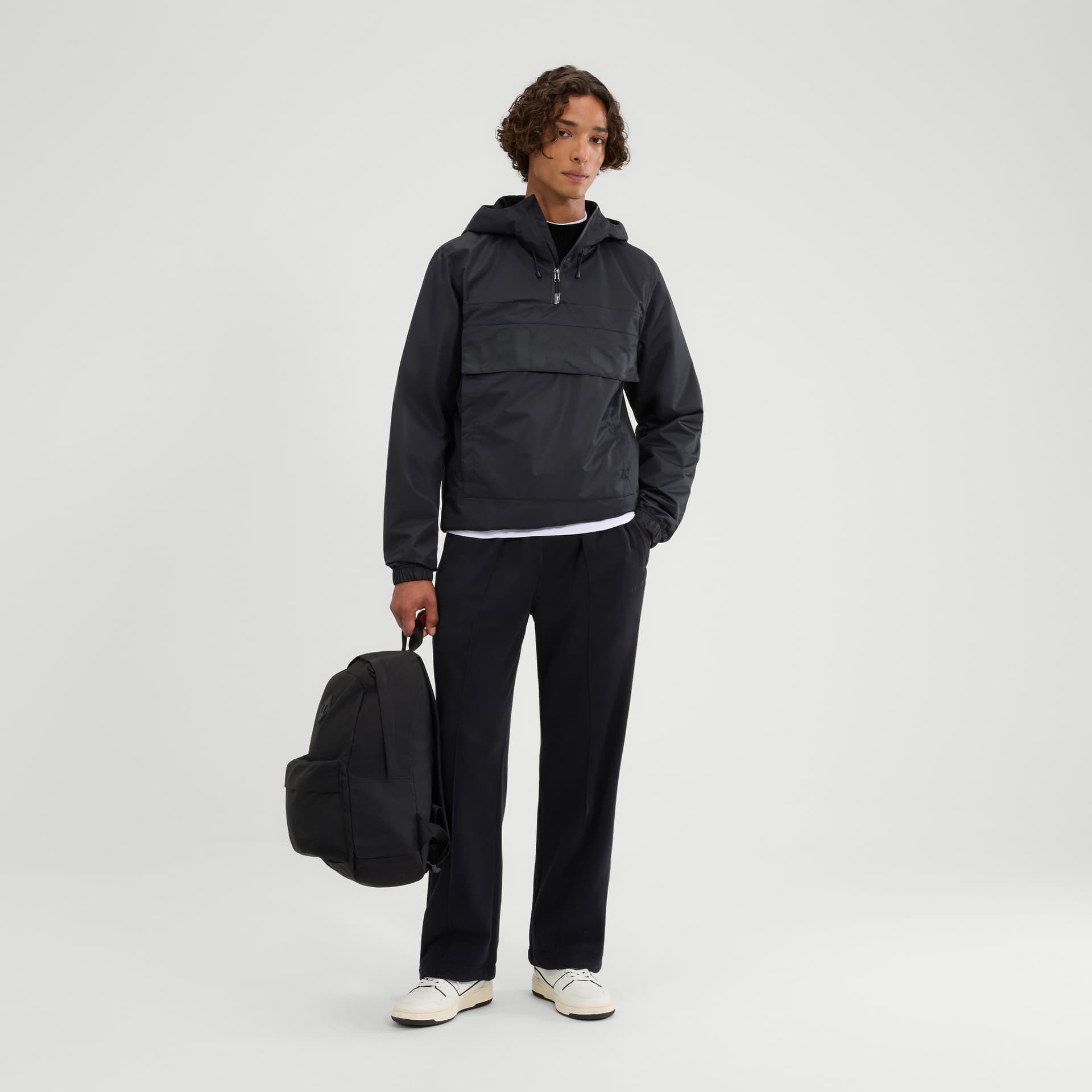 Ellesse Ellesse Men's All Terrain Mont OH Jacket in Black