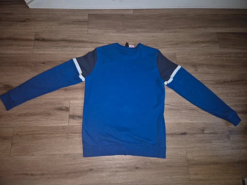 adidas Boys youth Adidas jumper 15-16 years