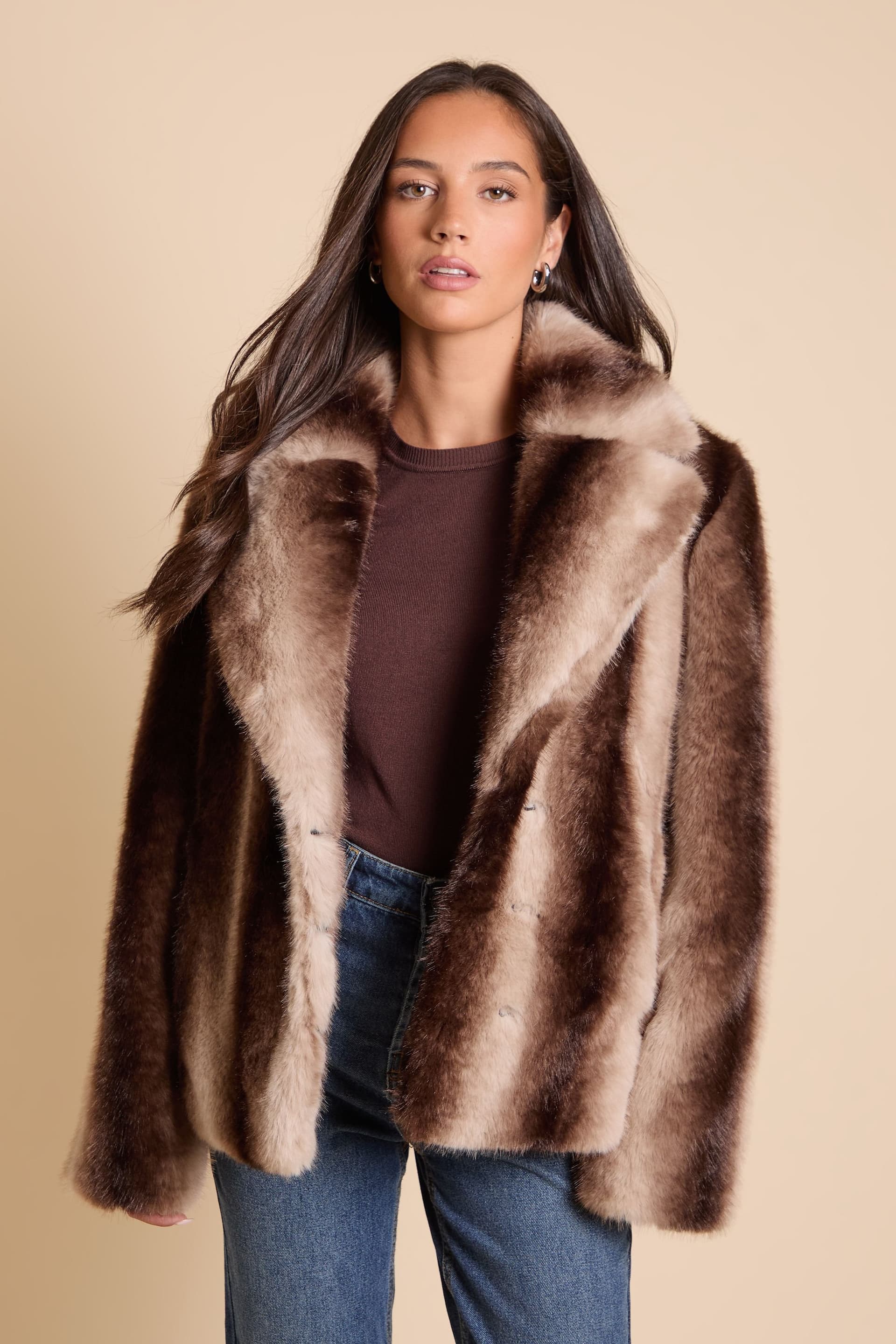 Dorothy Perkins Dorothy Perkins Women's Plush Stripe Faux Fur Coat